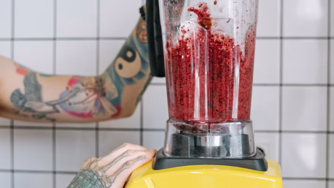 7 smoothies anti-inflammatoires pour l'été 2026