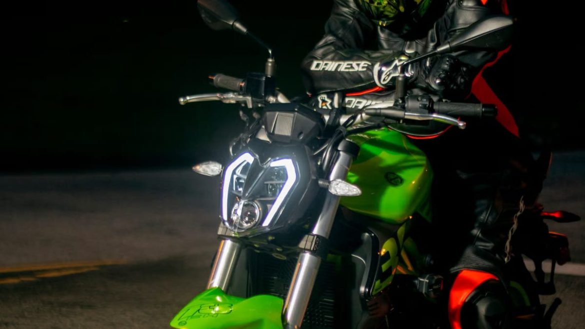 Optimiser la visibilité de votre moto électrique en 2026